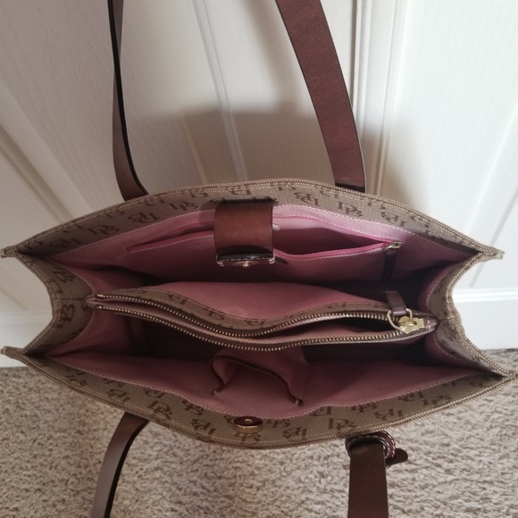 Tote - Picture 2 of 4